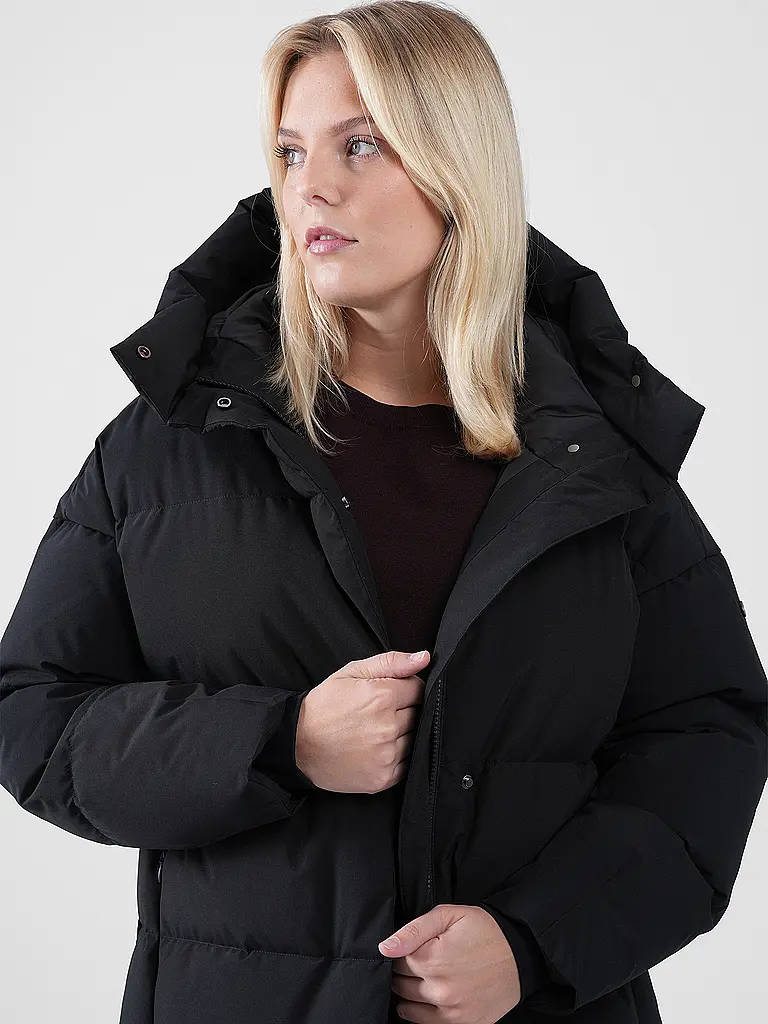 SCANDINAVIAN EDITION | Daunenmantel SWELL III | schwarz