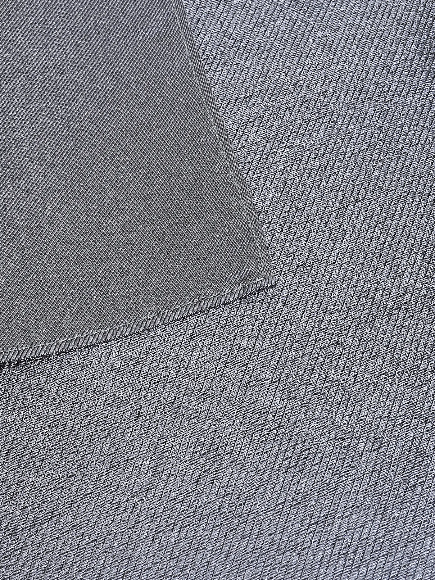 SEIDENFALTER | Stecktuch | grau