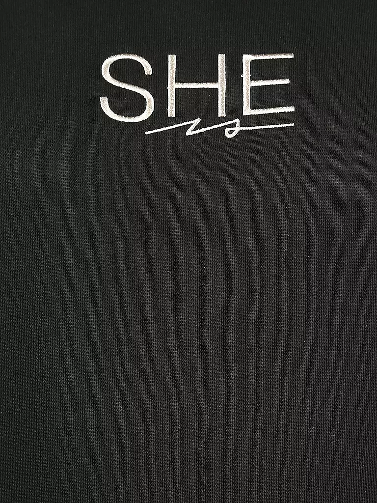 SHE IS | Kapuzensweater - Hoodie | schwarz