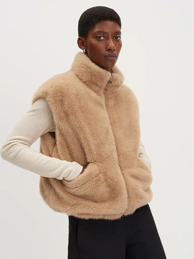 SOMEDAY | Gilet in Felloptik VAARI | senf