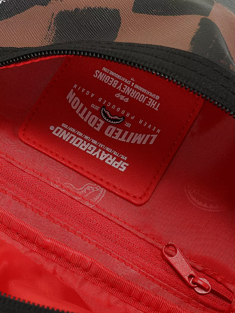 SPRAYGROUND | Gürteltasche SHARKS IN PARIS | braun