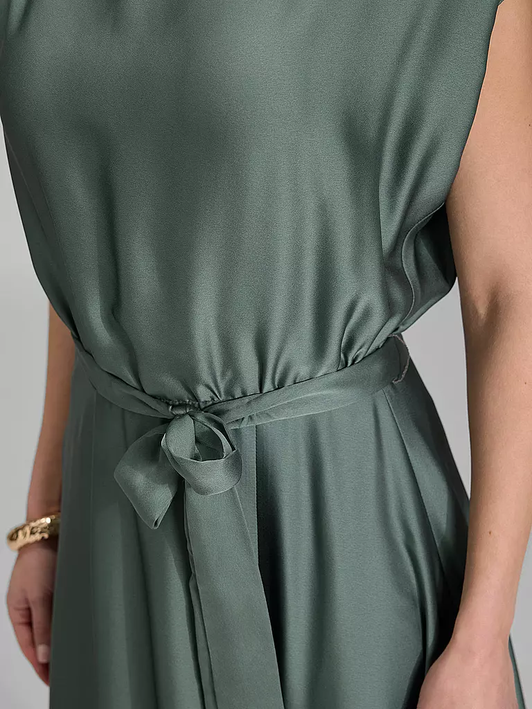 SWING | Abendkleid | grün