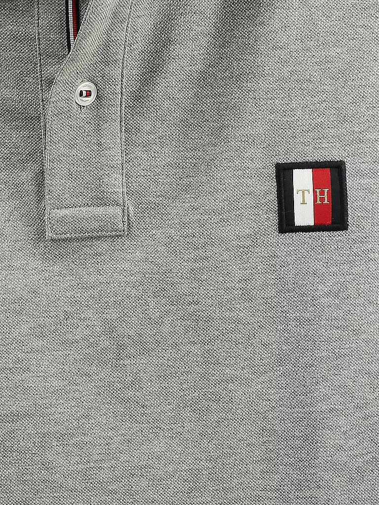TOMMY HILFIGER | Poloshirt Regular Fit "Icon Badge" | grau
