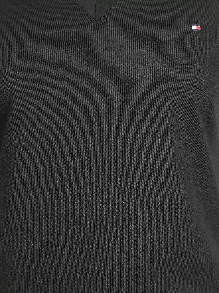 TOMMY HILFIGER | T-Shirt  | schwarz