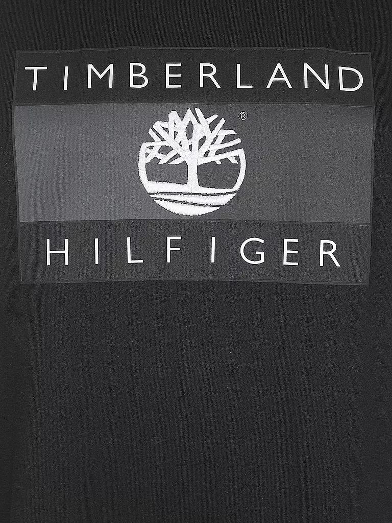TOMMY HILFIGER | T-Shirt x TIMBERLAND | schwarz