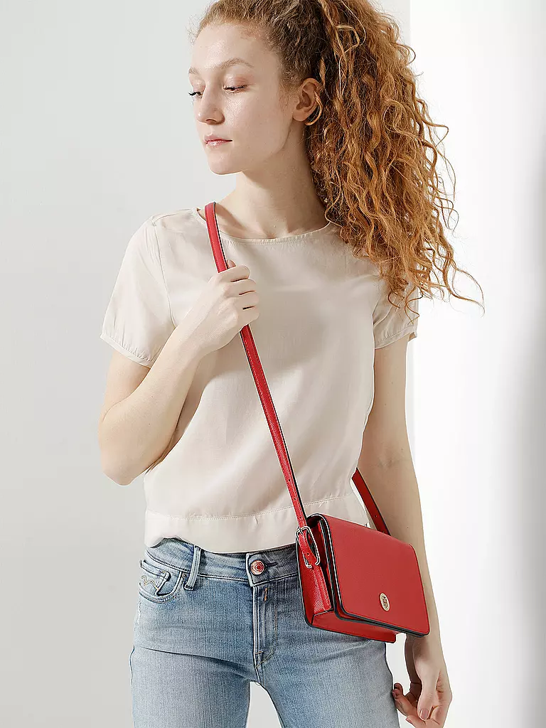 TOMMY HILFIGER | Tasche - Umhängetasche "Honey Flap Crossover" | rot