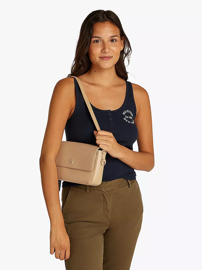 TOMMY HILFIGER | Tasche - Umhängetasche TH DISTINCT  | camel