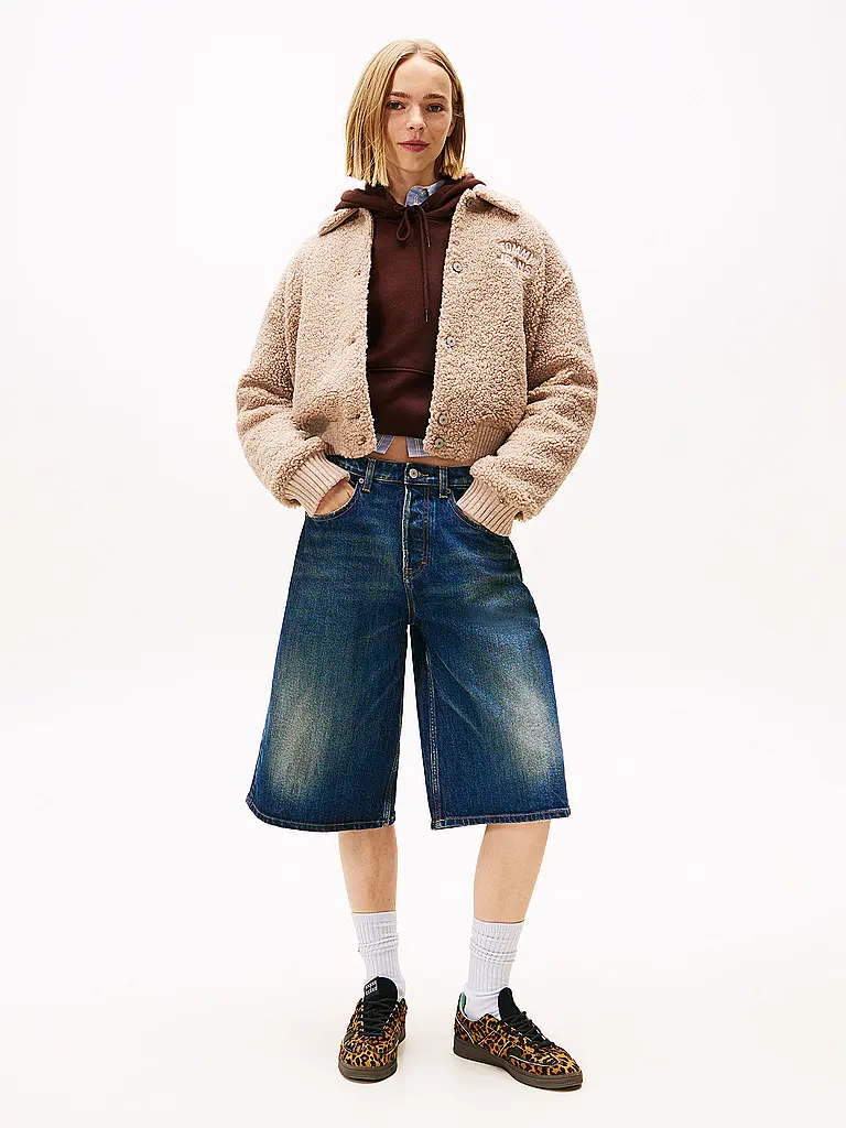 TOMMY JEANS | Jacke in Felloptik | beige