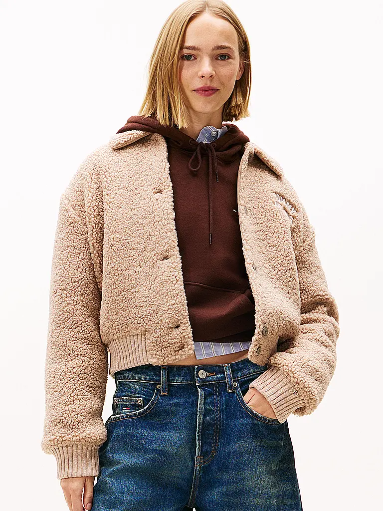 TOMMY JEANS | Jacke in Felloptik | 