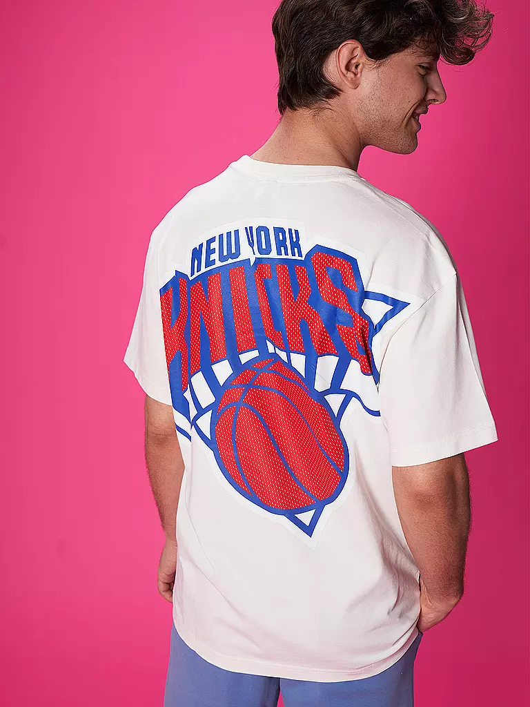 TOMMY JEANS | T Shirt NBA | weiß