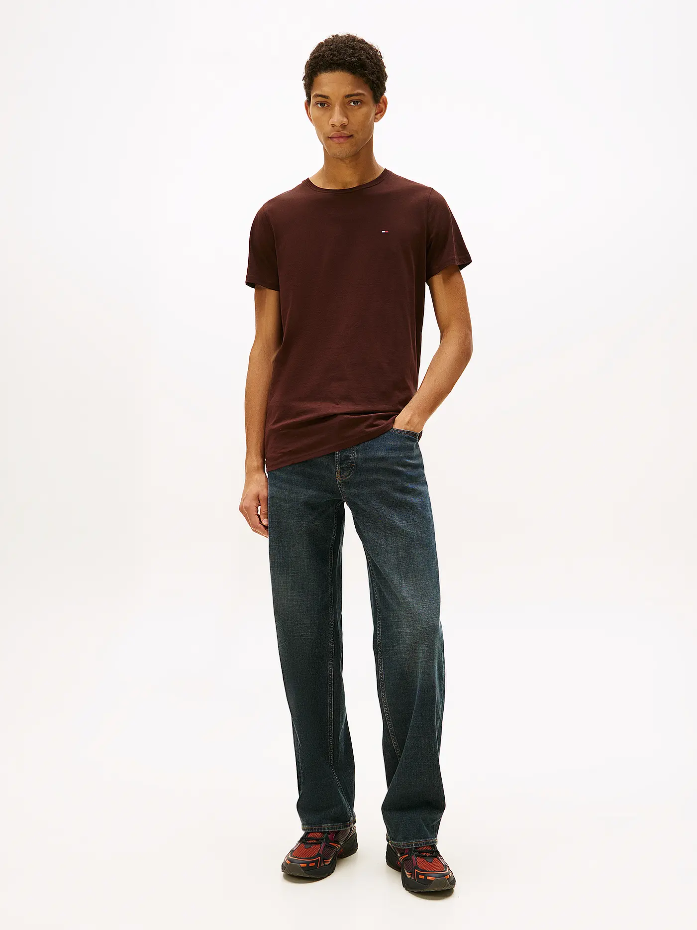 TOMMY JEANS | T-Shirt  | braun