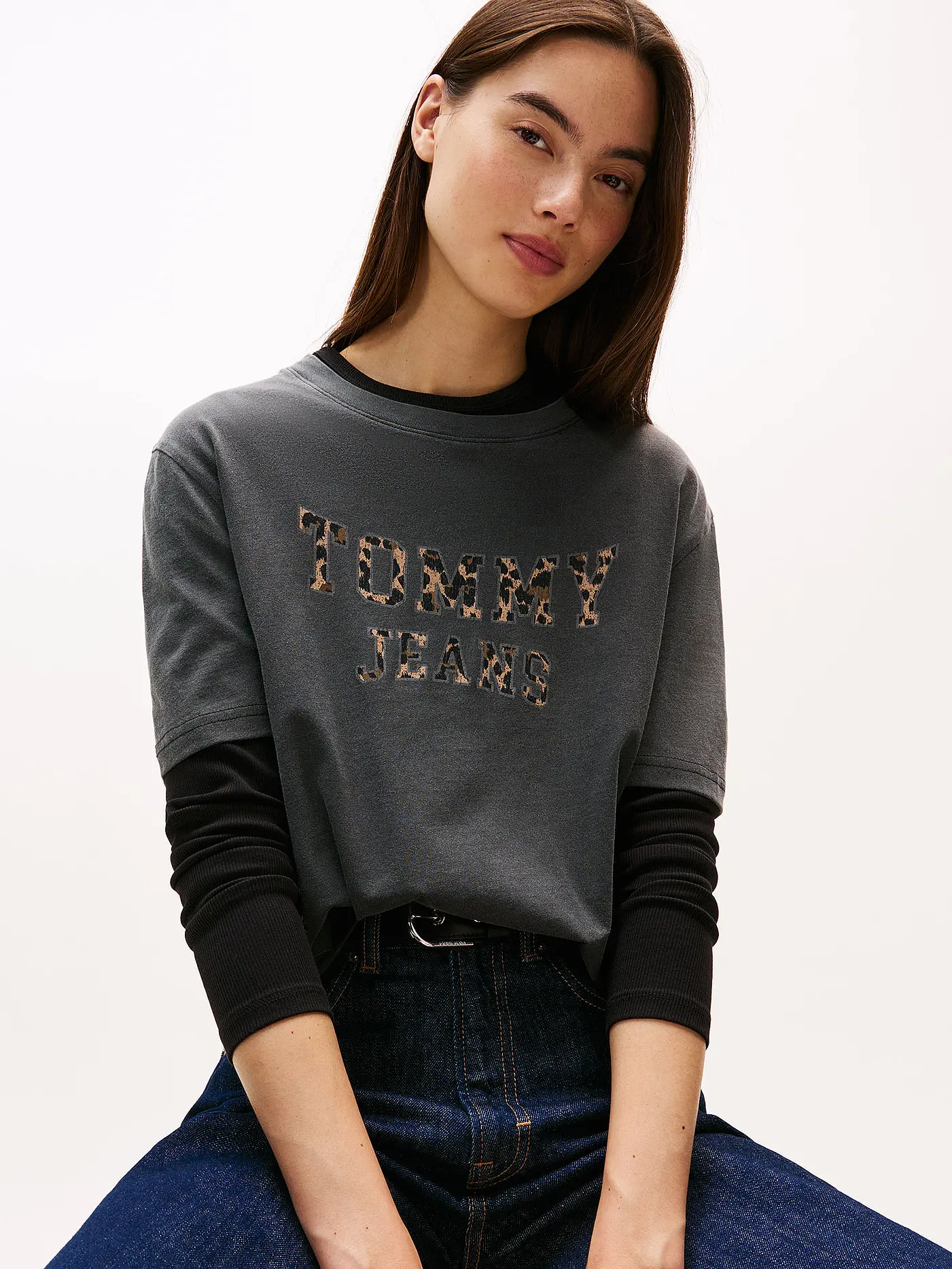 TOMMY JEANS | T-Shirt  | grau