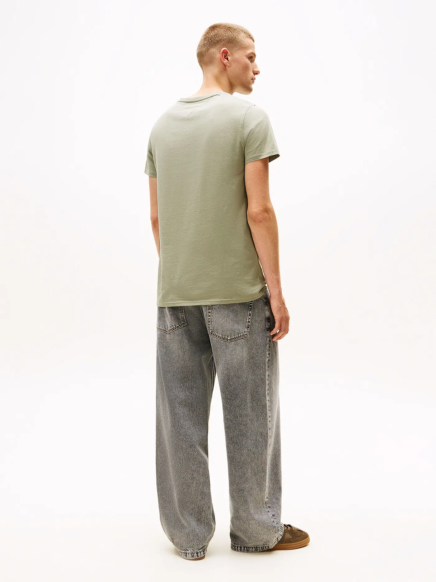 TOMMY JEANS | T-Shirt Slim Fit | olive