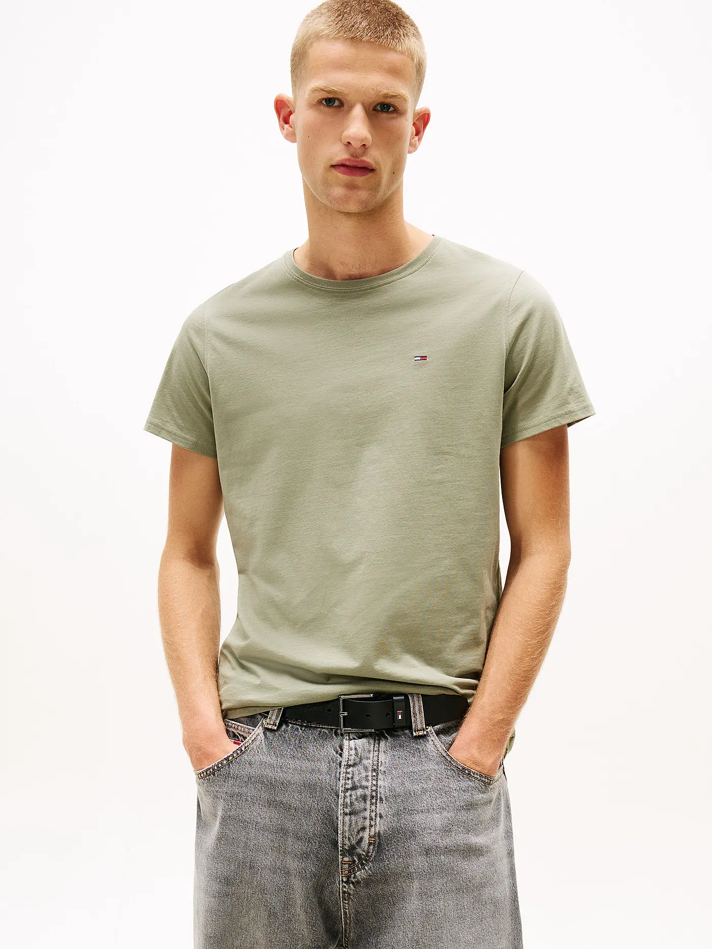 TOMMY JEANS | T-Shirt Slim Fit | olive