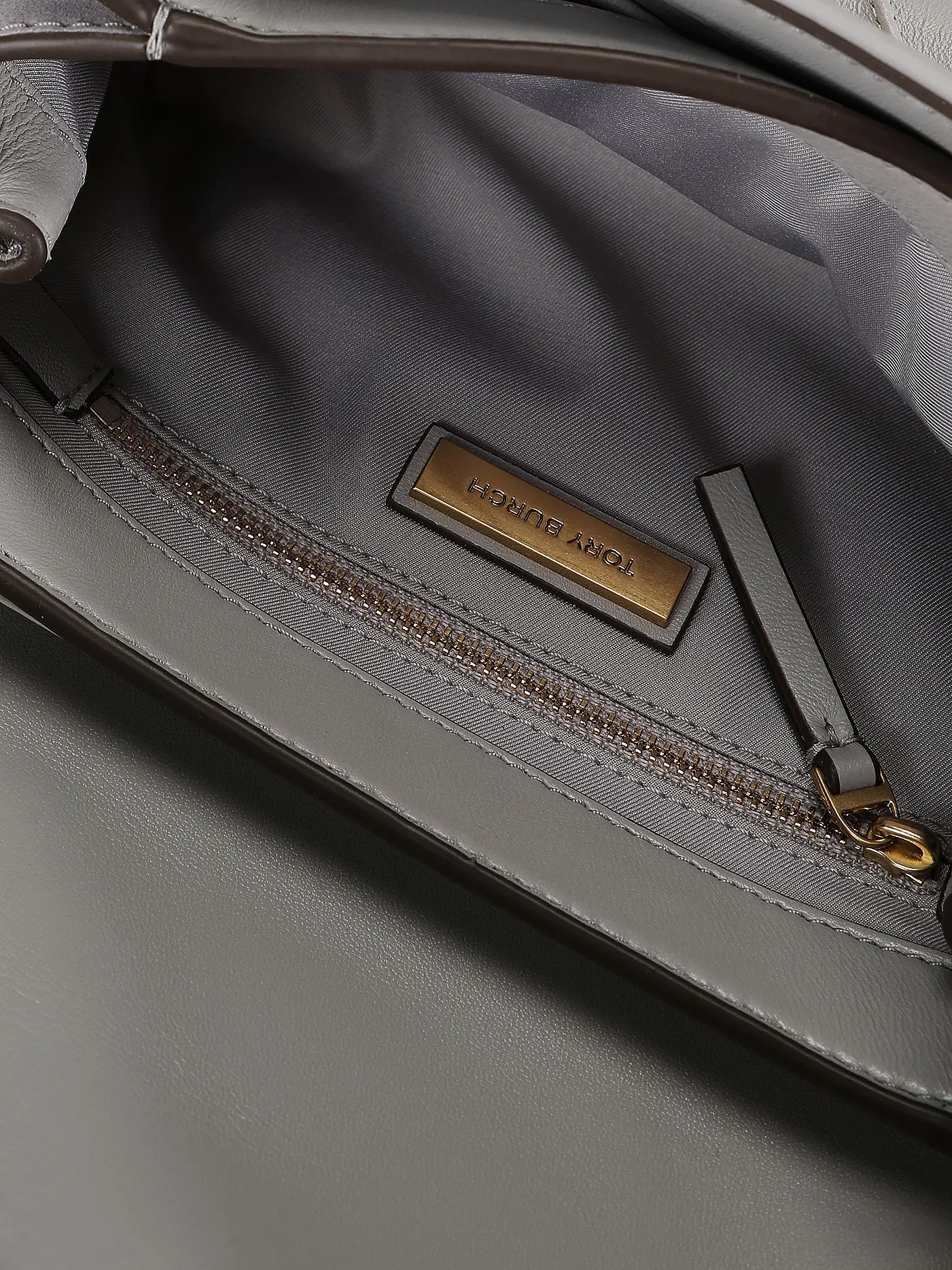 TORY BURCH | Ledertasche - Umhängetasche FLEMING SOFT small | hellgrau