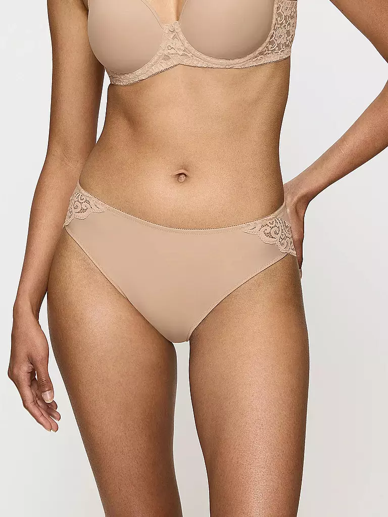 TRIUMPH | Slip AMOURETTE puder | schwarz