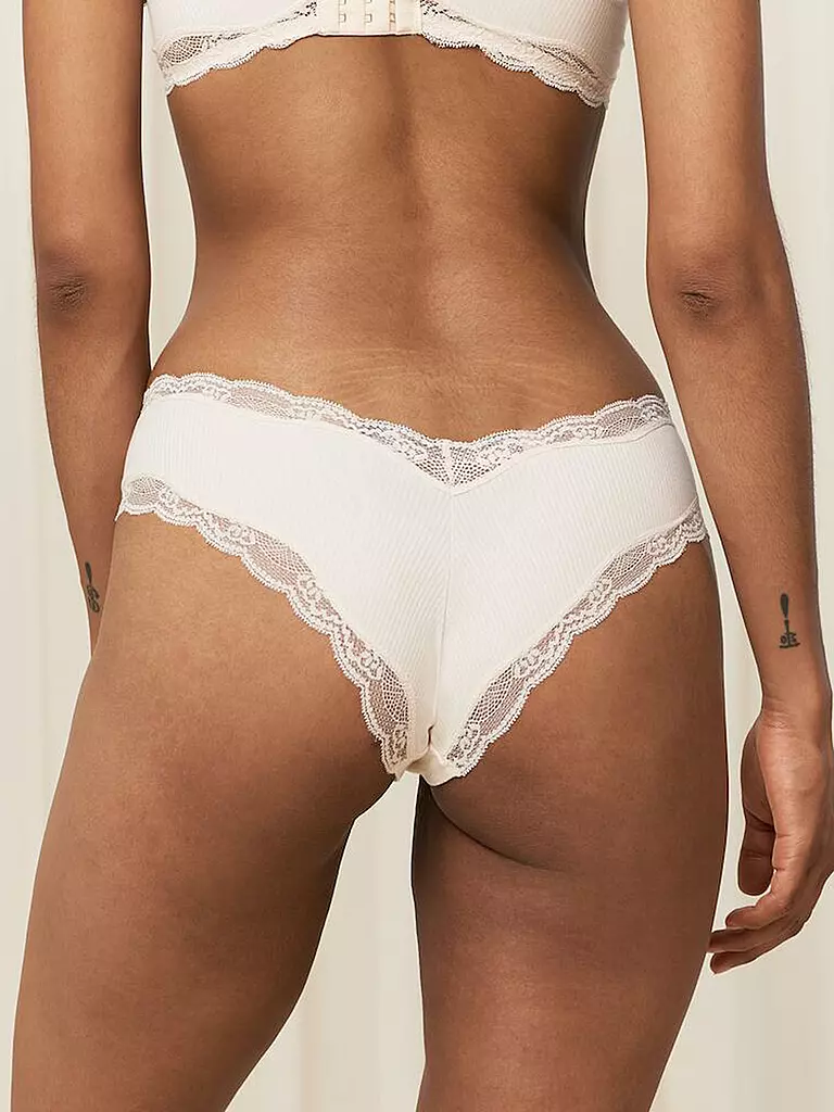 TRIUMPH | Slip NATURAL SPOTLIGHT | creme