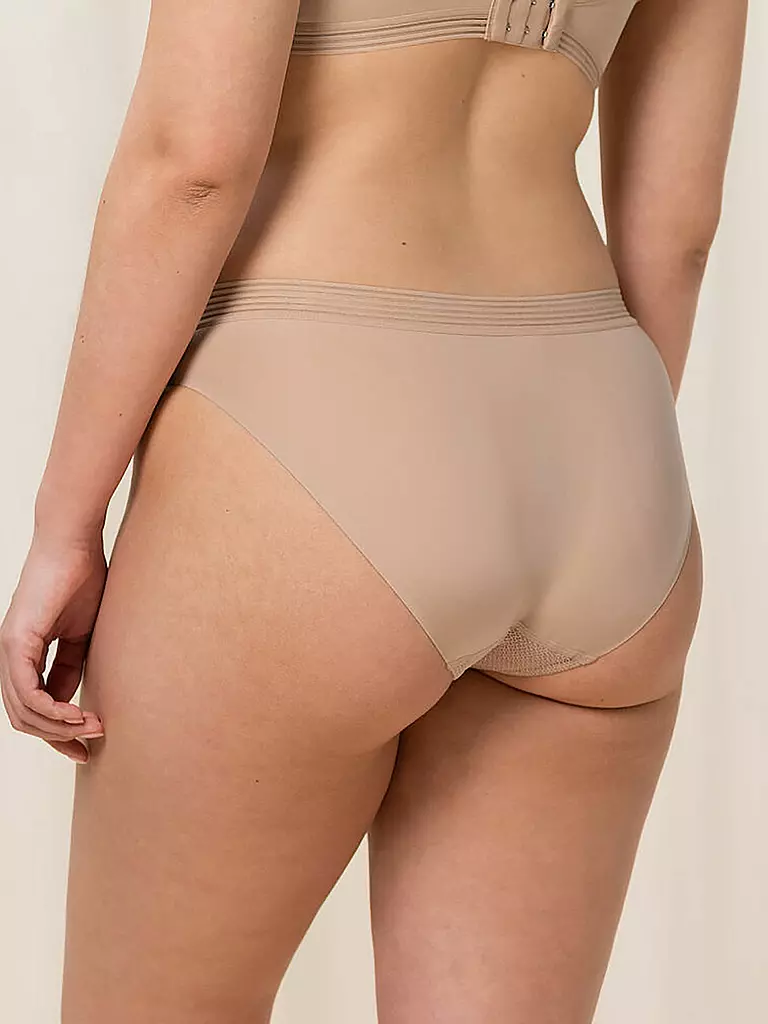 TRIUMPH | Tai-Slip "Infinite Sensation" (Smooth Skin) | beige