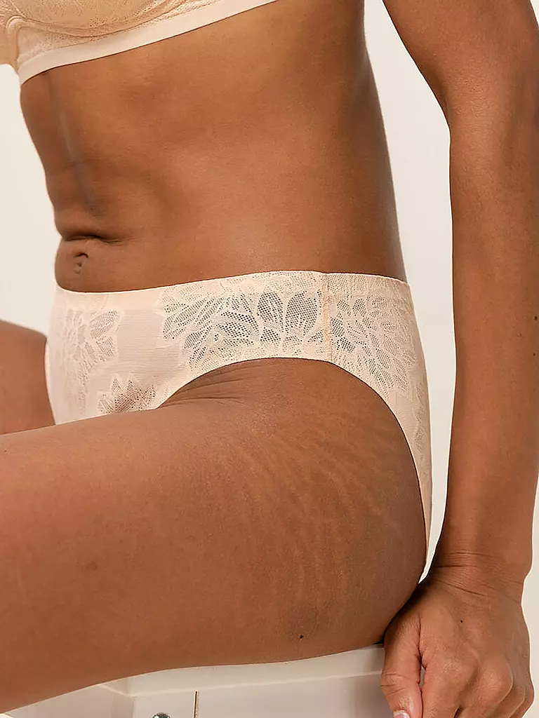 TRIUMPH | Tail Slip "Smart" (Nude) | beige