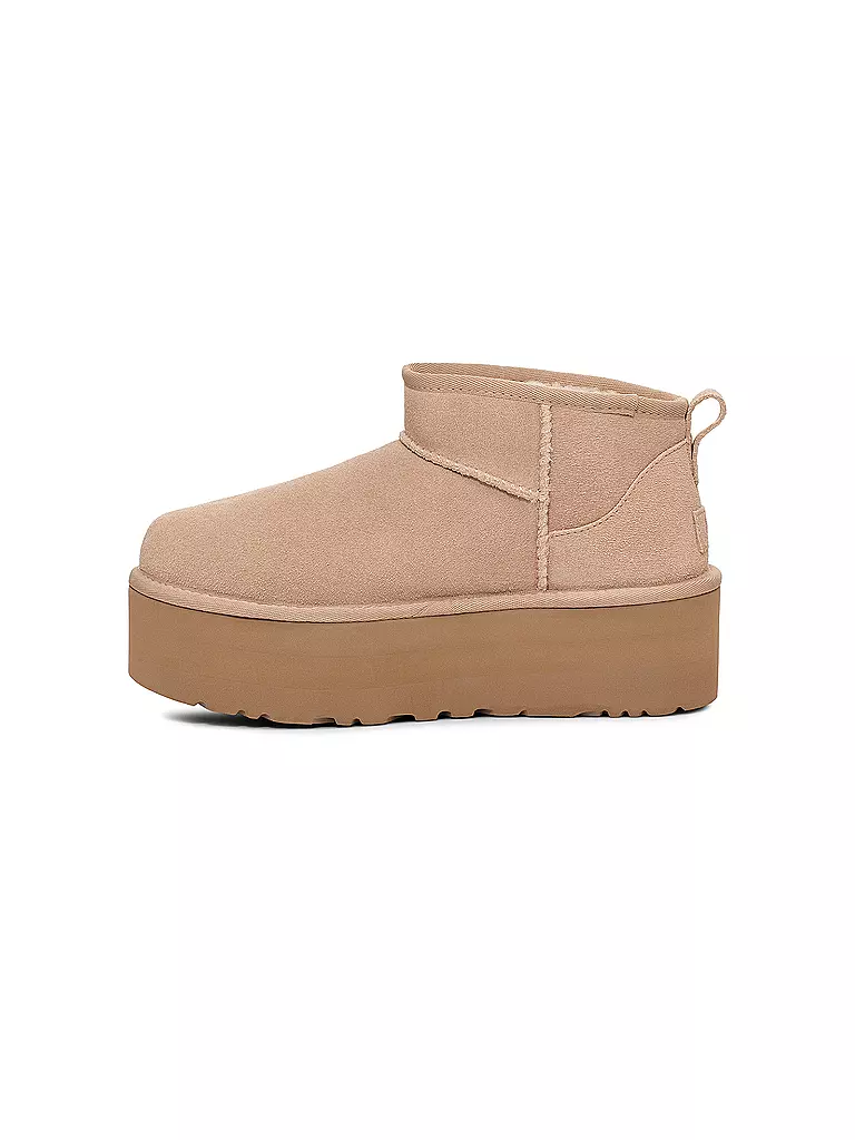 UGG | Snowboots CLASSIC ULTRA MINI | schwarz