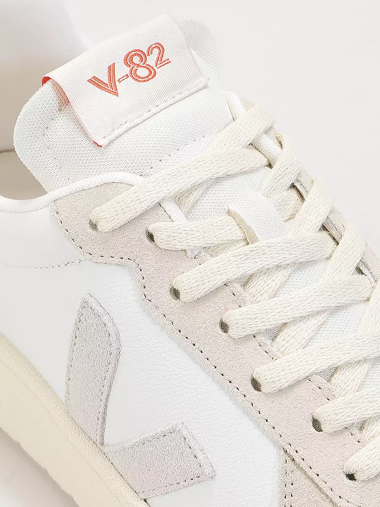 VEJA | Sneaker V-82 | weiss