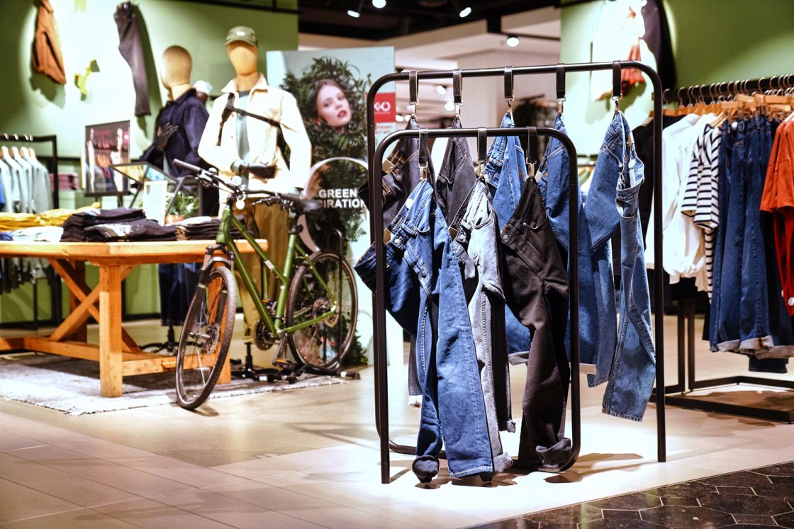 KOE_BLog_NachhaltigeDenims_Flaeche KOE_BLog_NachhaltigeDenims_Flaeche