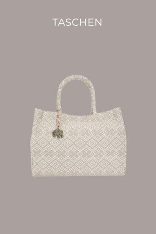 STA-Sommer_Essentials-Taschen-373×560
