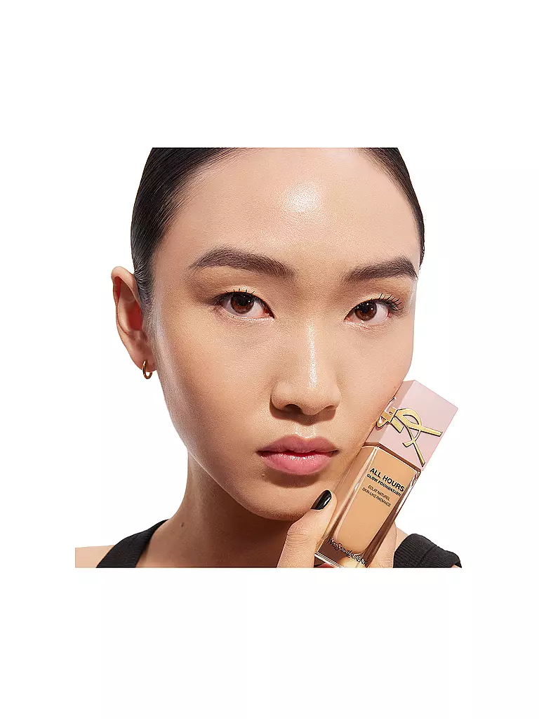 YVES SAINT LAURENT | All Hours Glow Foundation LW8 | hellbraun