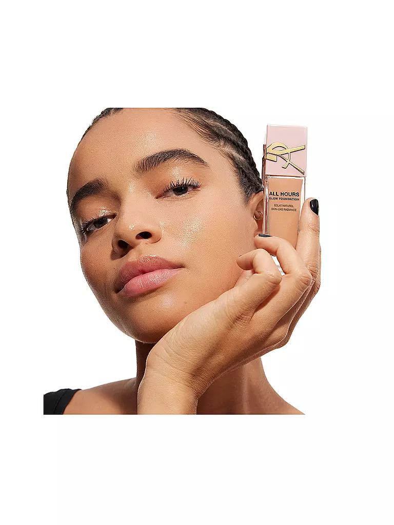 YVES SAINT LAURENT | All Hours Glow Foundation MN1 | hellbraun